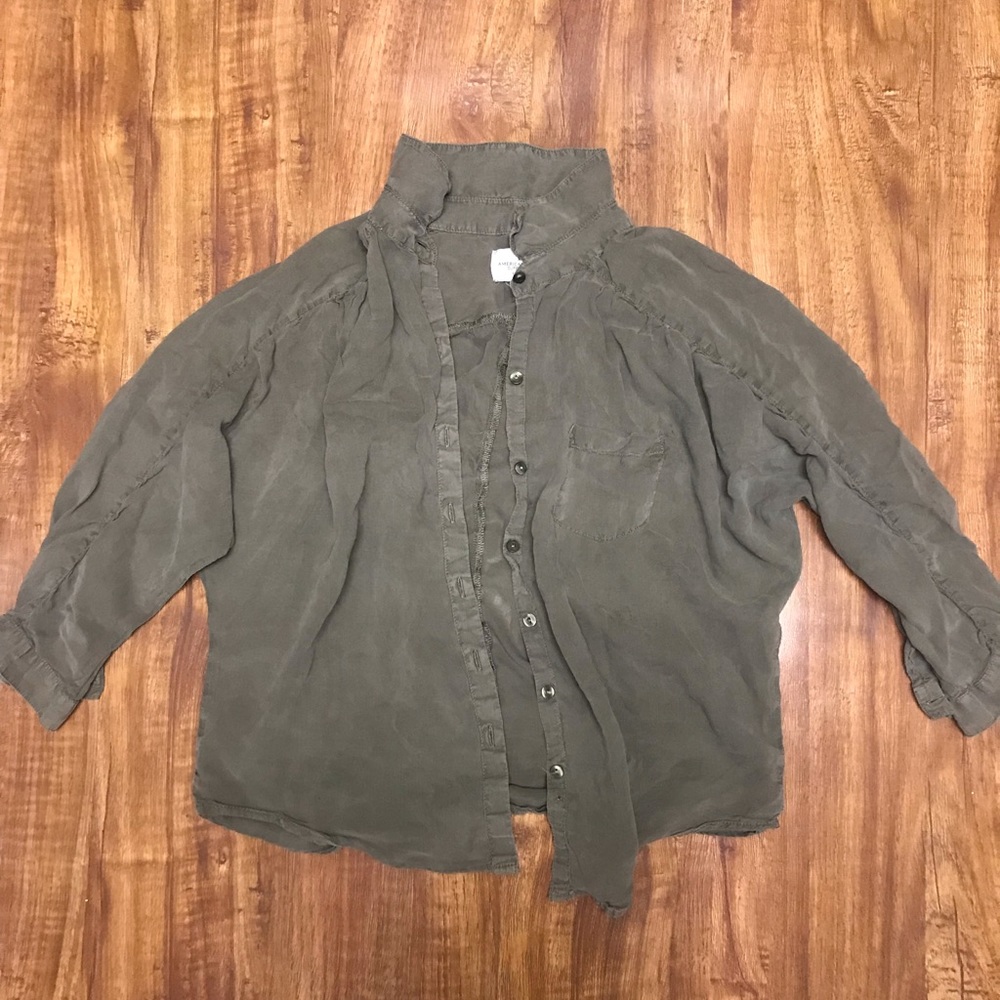 AMERICAN EAGLE button up